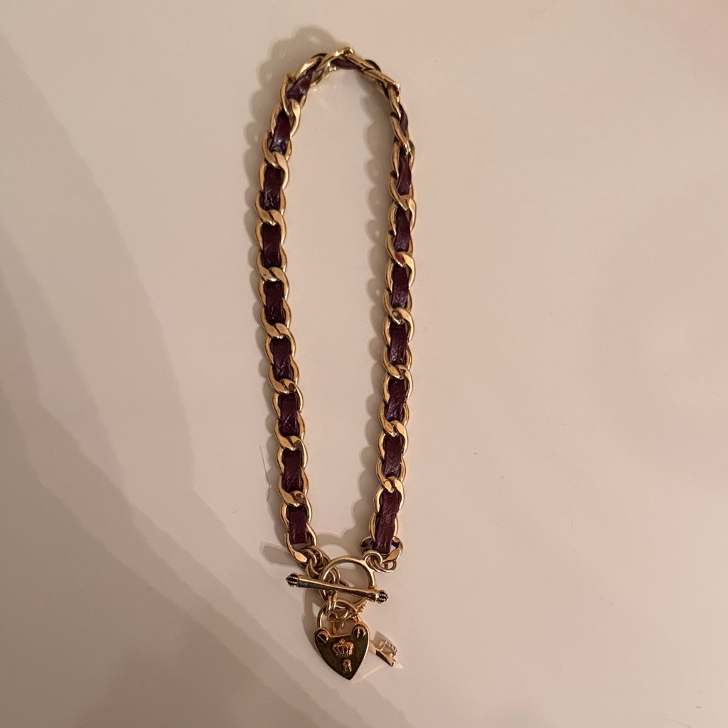 Juicy Couture Gold And Burgundy Leather Necklace With Heart Charm 65$